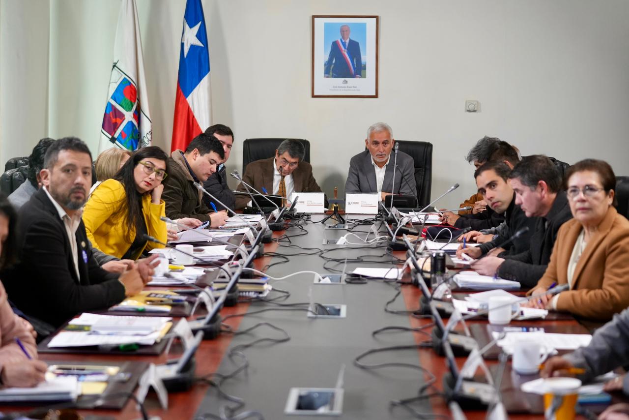 Equipo directivo de Gobierno Regional realiza Cuenta Pública 2025 al Consejo Regional